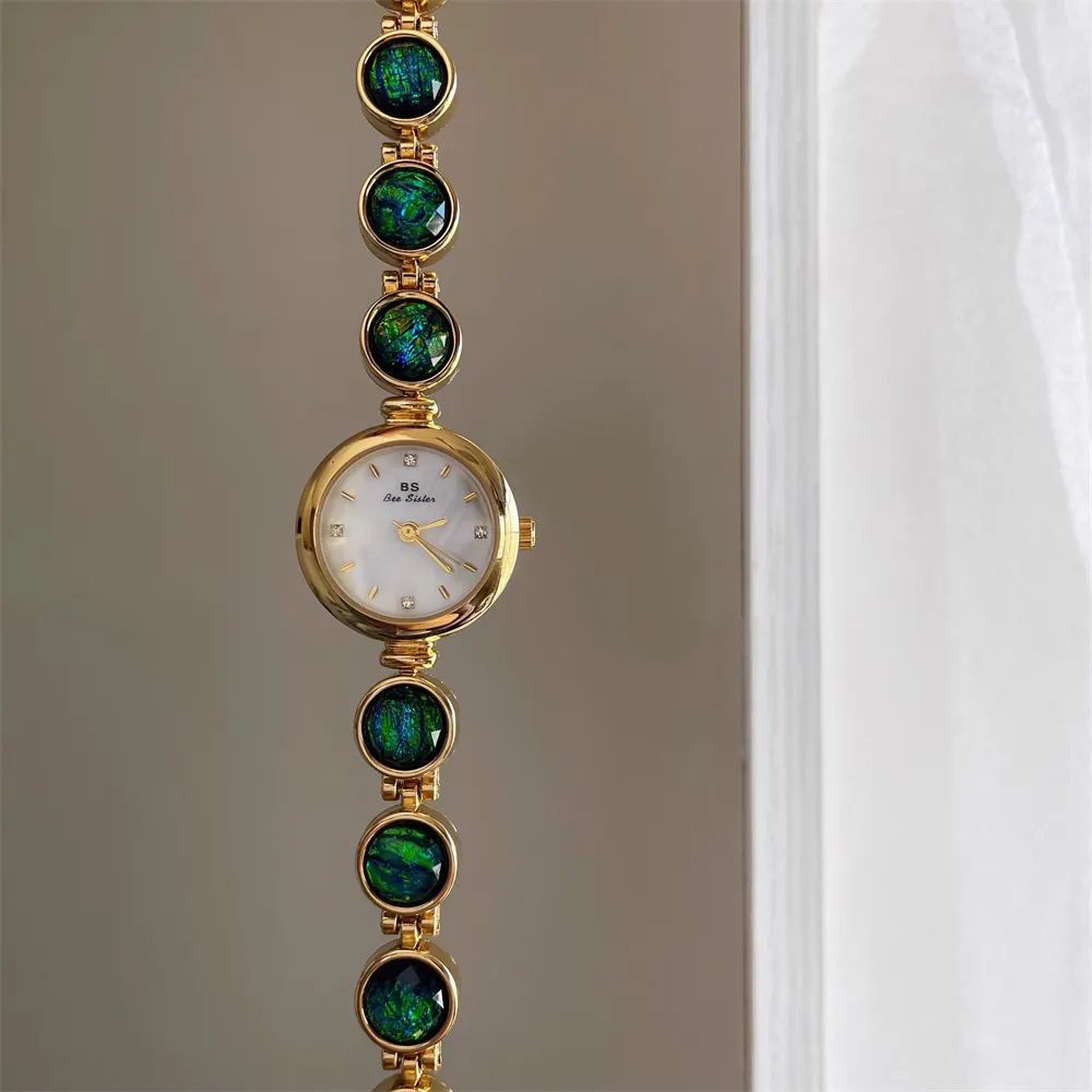 Luxury Women's Watches Green J - огляд і ціна Luxury Watch Green Dial